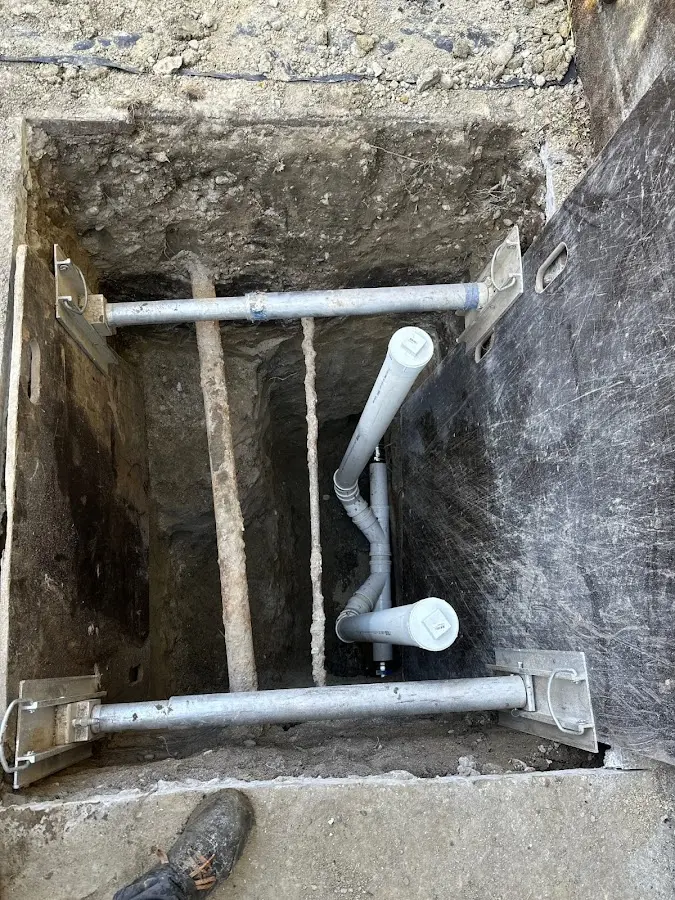 Experienced plumber completing Gas Line Repair work in Hawthorne